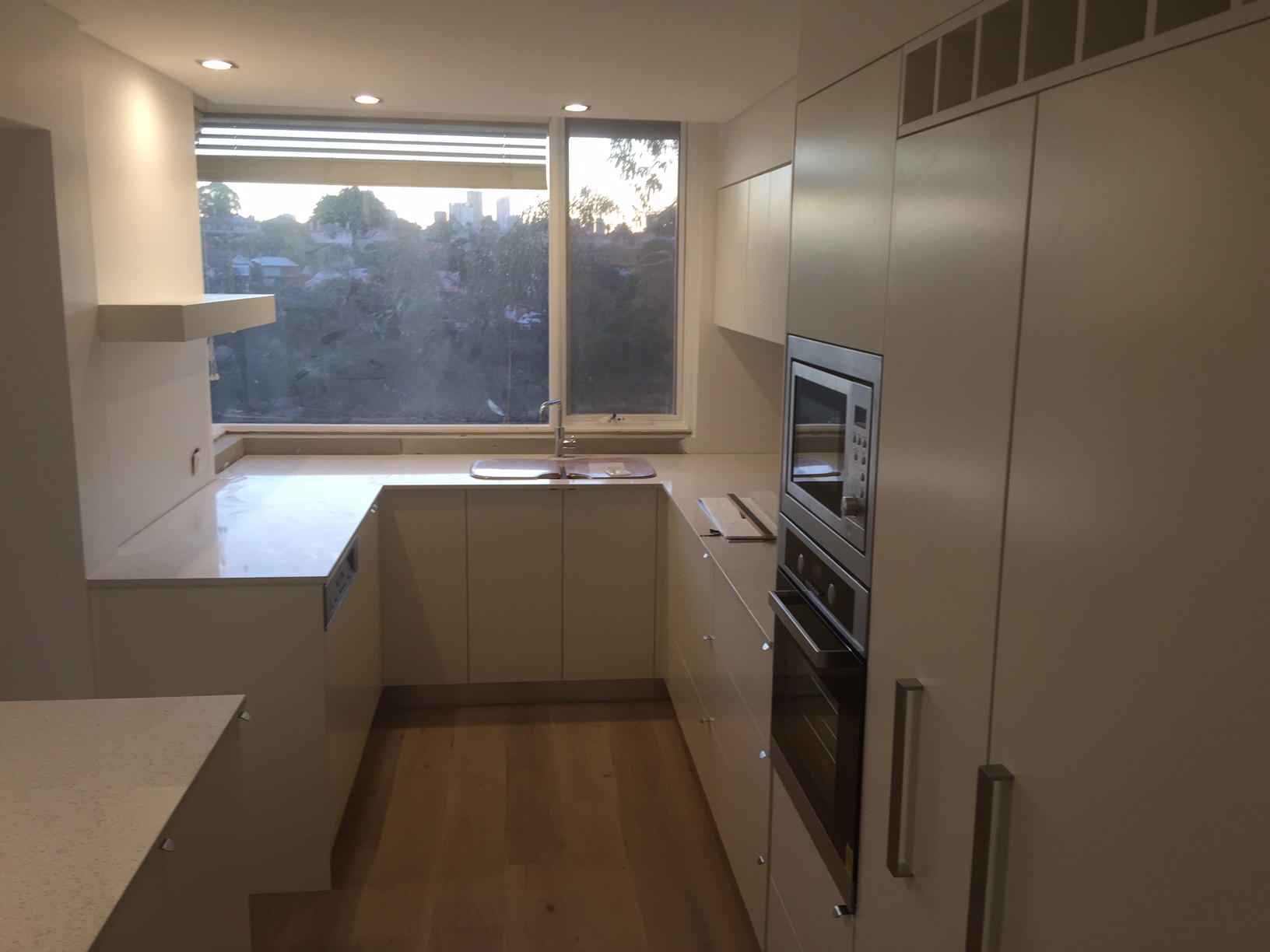 Kitchen with many drawers